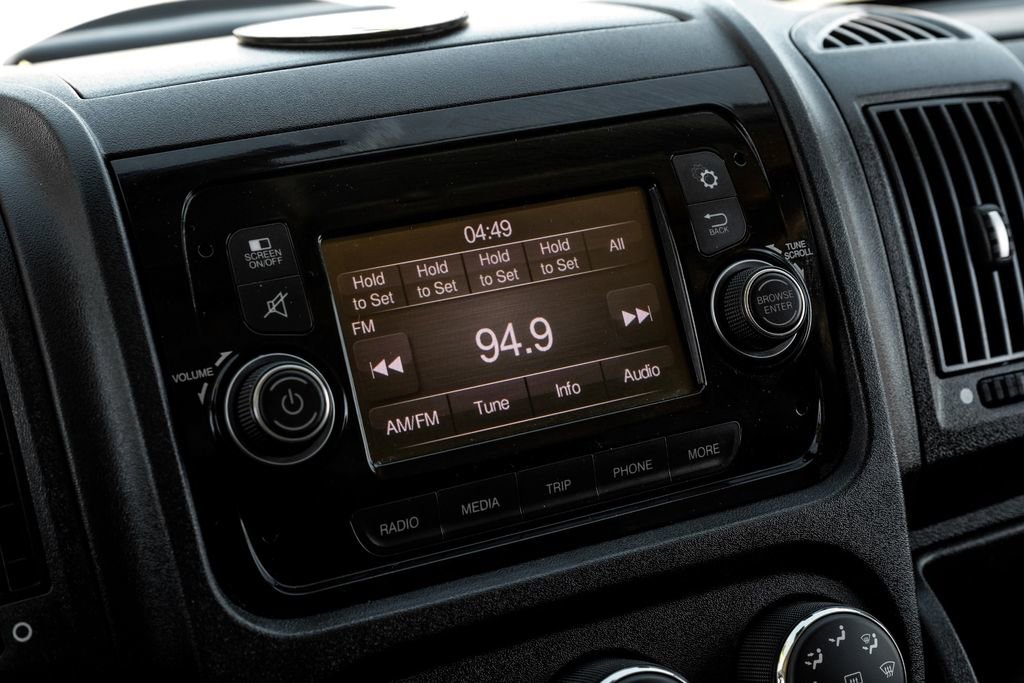 Used 2021 RAM ProMaster 2500 w/ Convenience Group image 27