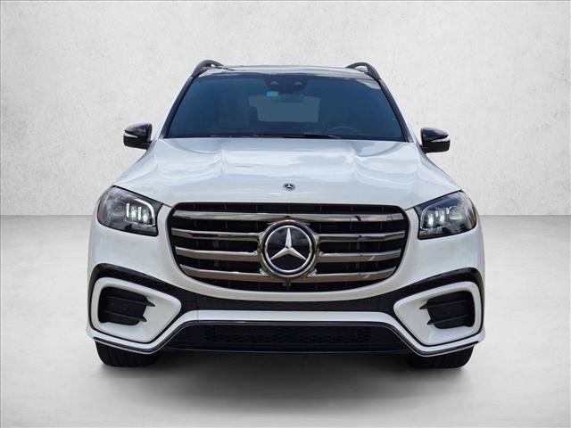 Used 2025 Mercedes-Benz GLS 450 4MATIC image 2