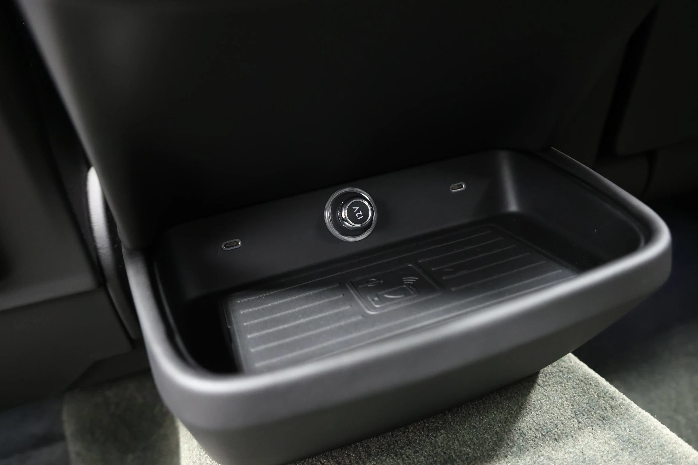 Used 2023 Bentley Bentayga Extended Wheelbase AWD/4WD image 85