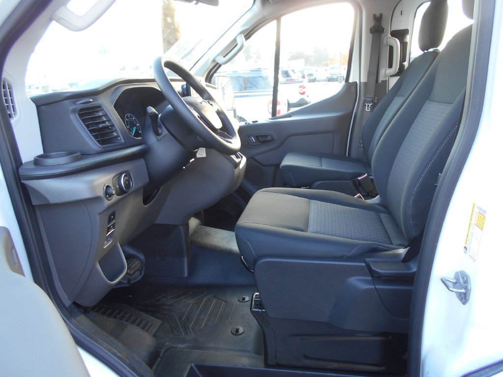 Used 2025 Ford Transit 250 Low Roof RWD image 2