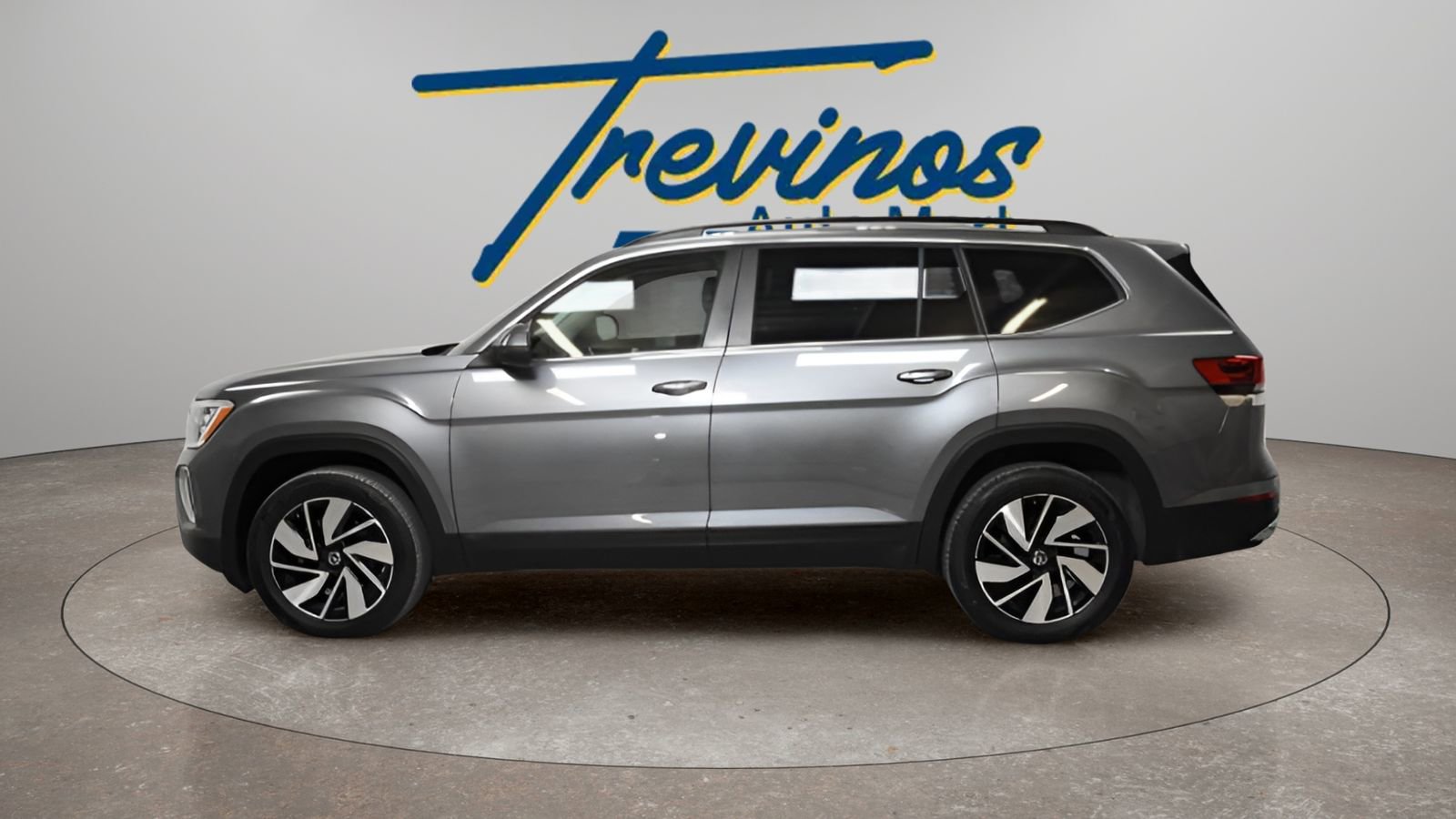 Used 2025 Volkswagen Atlas SE AWD/4WD image 11