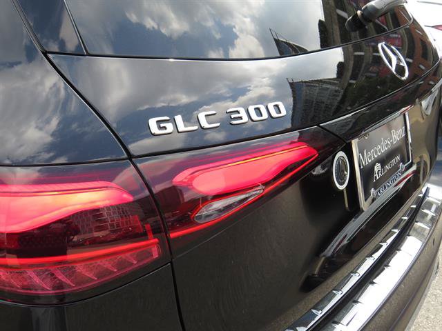 Used 2026 Mercedes-Benz GLC 300 4MATIC image 31