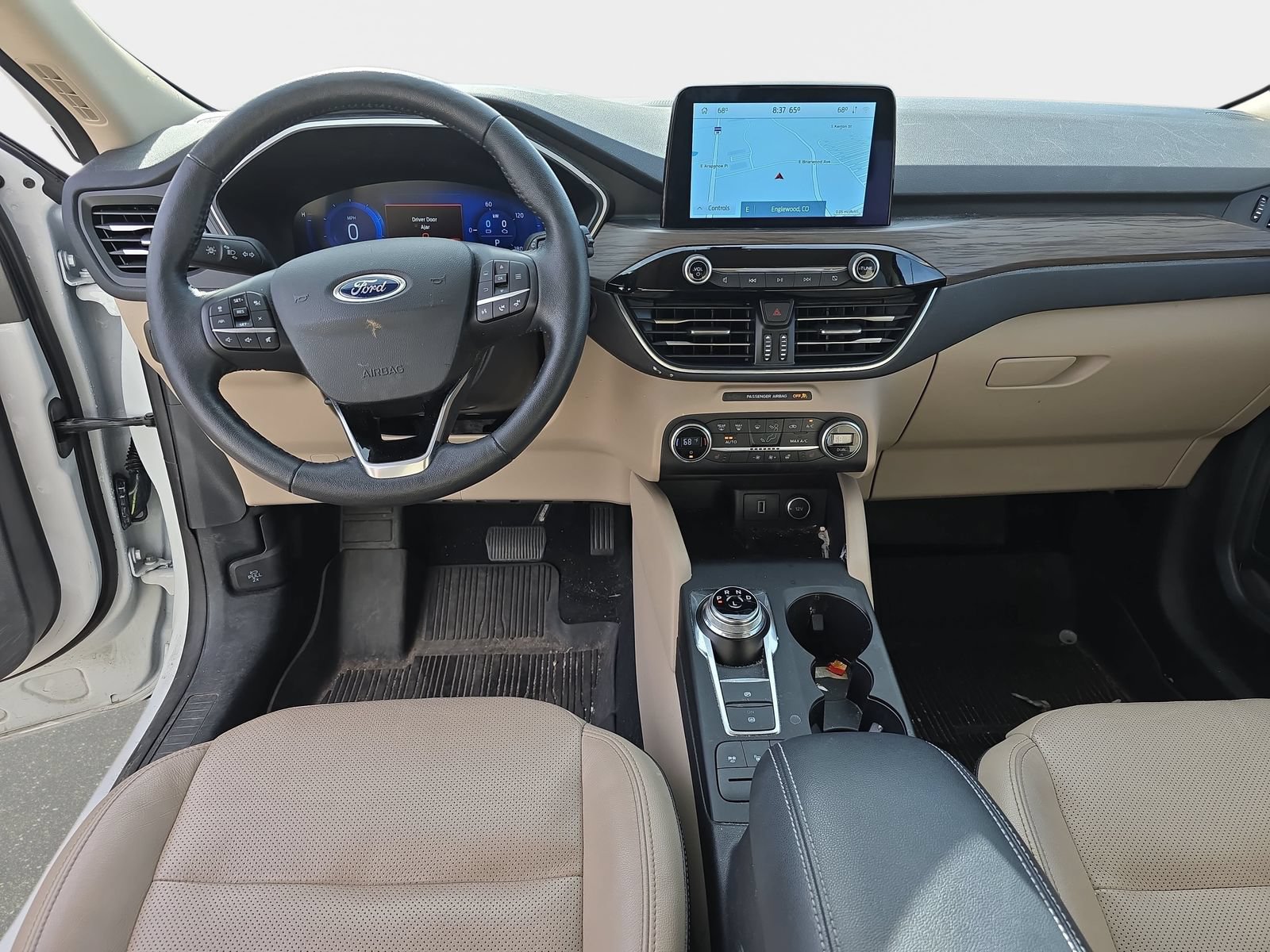 Used 2020 Ford Escape Titanium w/ Titanium Premium Package 2.0 FWD image 12