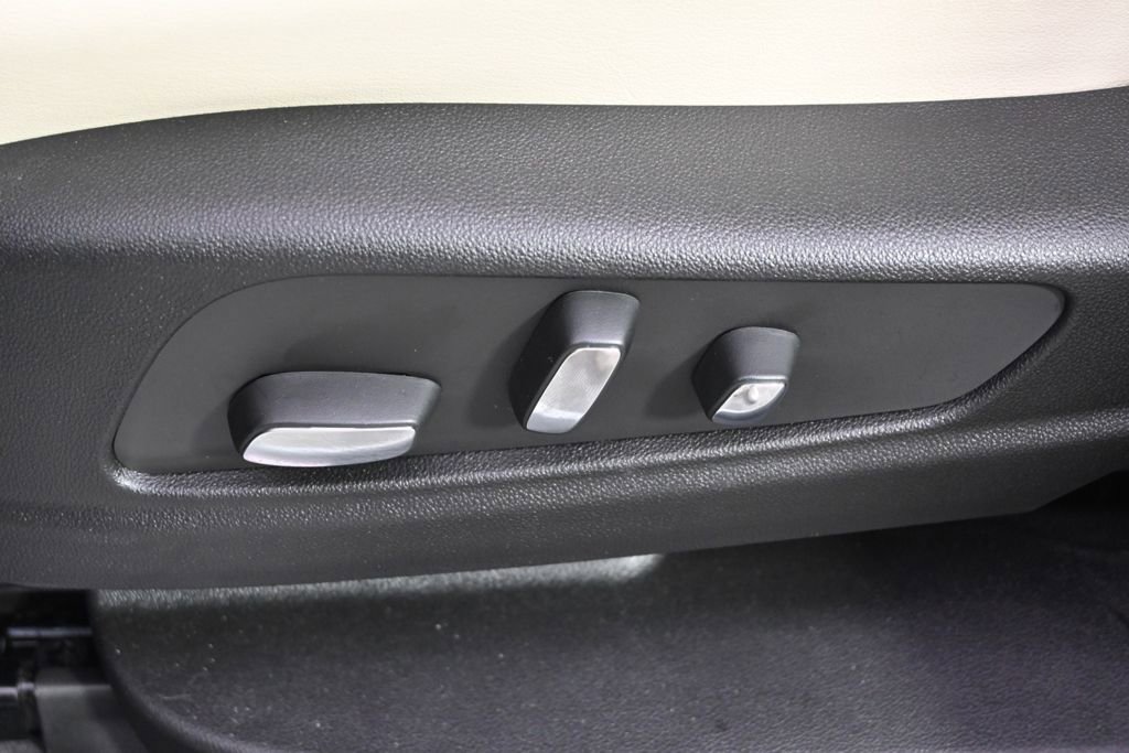 New 2025 Cadillac XT5 Sportv w/ LPO, Floor Liner Package image 14