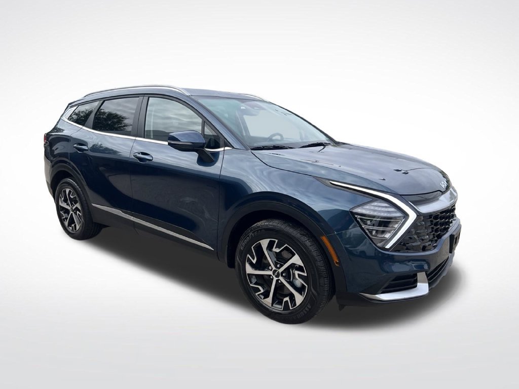 Certified 2025 Kia Sportage EX AWD/4WD image 3