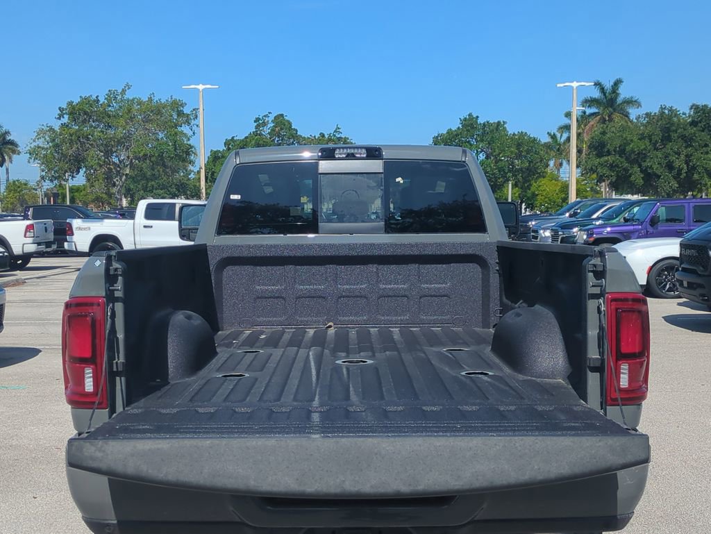 New 2026 RAM 3500 Laramie AWD/4WD image 13