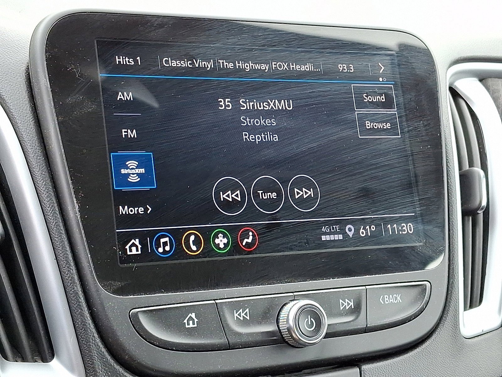 Used 2023 Chevrolet Malibu LT FWD image 17