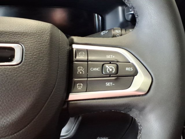 Certified 2024 Jeep Compass Limited w/ High Altitude Package AWD/4WD image 17
