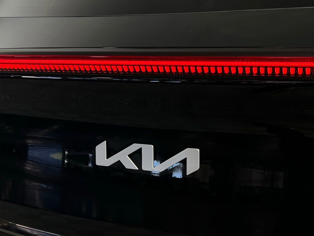 Used 2023 Kia EV6 GT-Line w/ GT-Line Suede Seat Package image 11