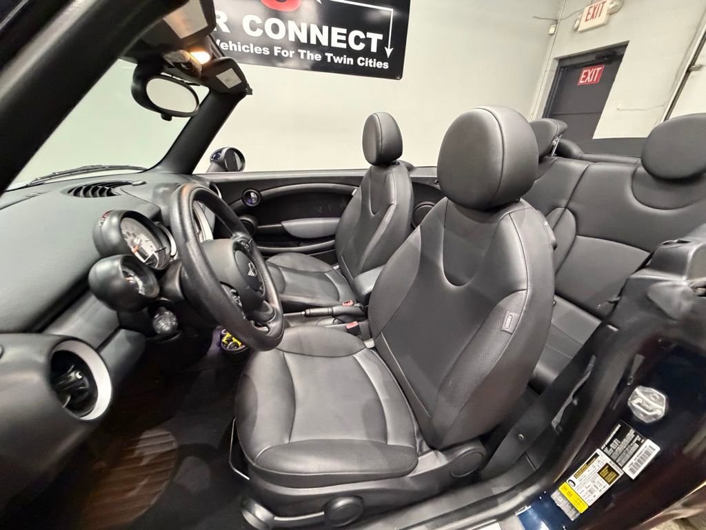 Used 2012 MINI Cooper Convertible image 21