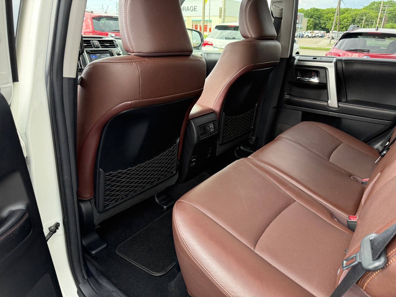 Used 2016 Toyota 4Runner Limited AWD/4WD image 32