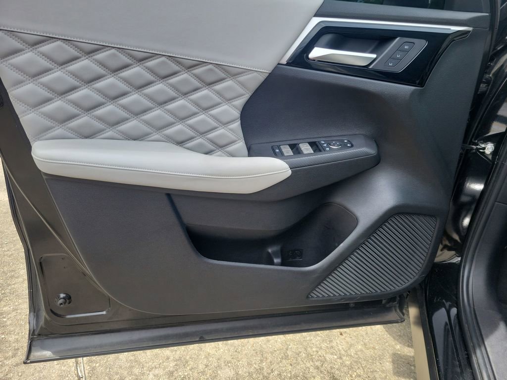 Used 2024 Mitsubishi Outlander SEL FWD image 13
