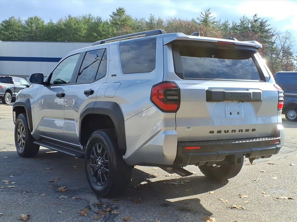 Used 2025 Toyota 4Runner SR5 image 28