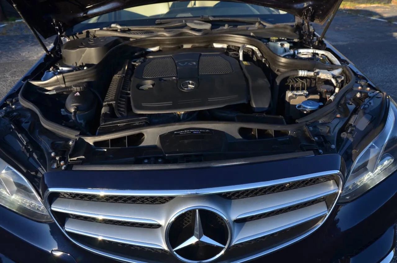 Used 2015 Mercedes-Benz E 350 Sedan image 32