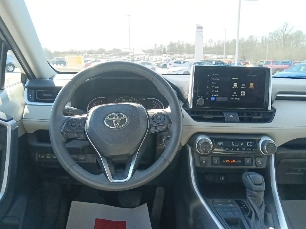 Used 2024 Toyota RAV4 XLE w/ Convenience Package image 25