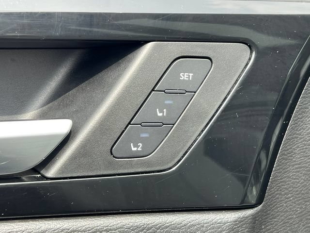Used 2024 Mitsubishi Outlander SEL AWD/4WD image 21