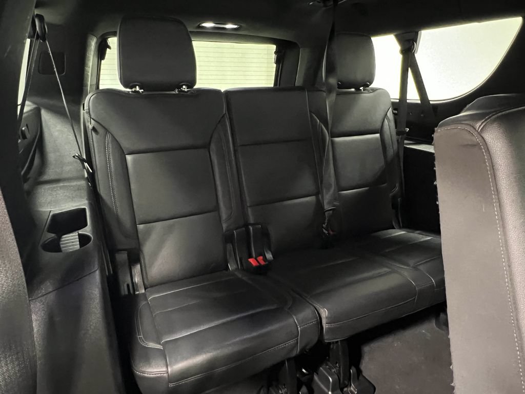 Used 2022 Chevrolet Suburban LT AWD/4WD image 35