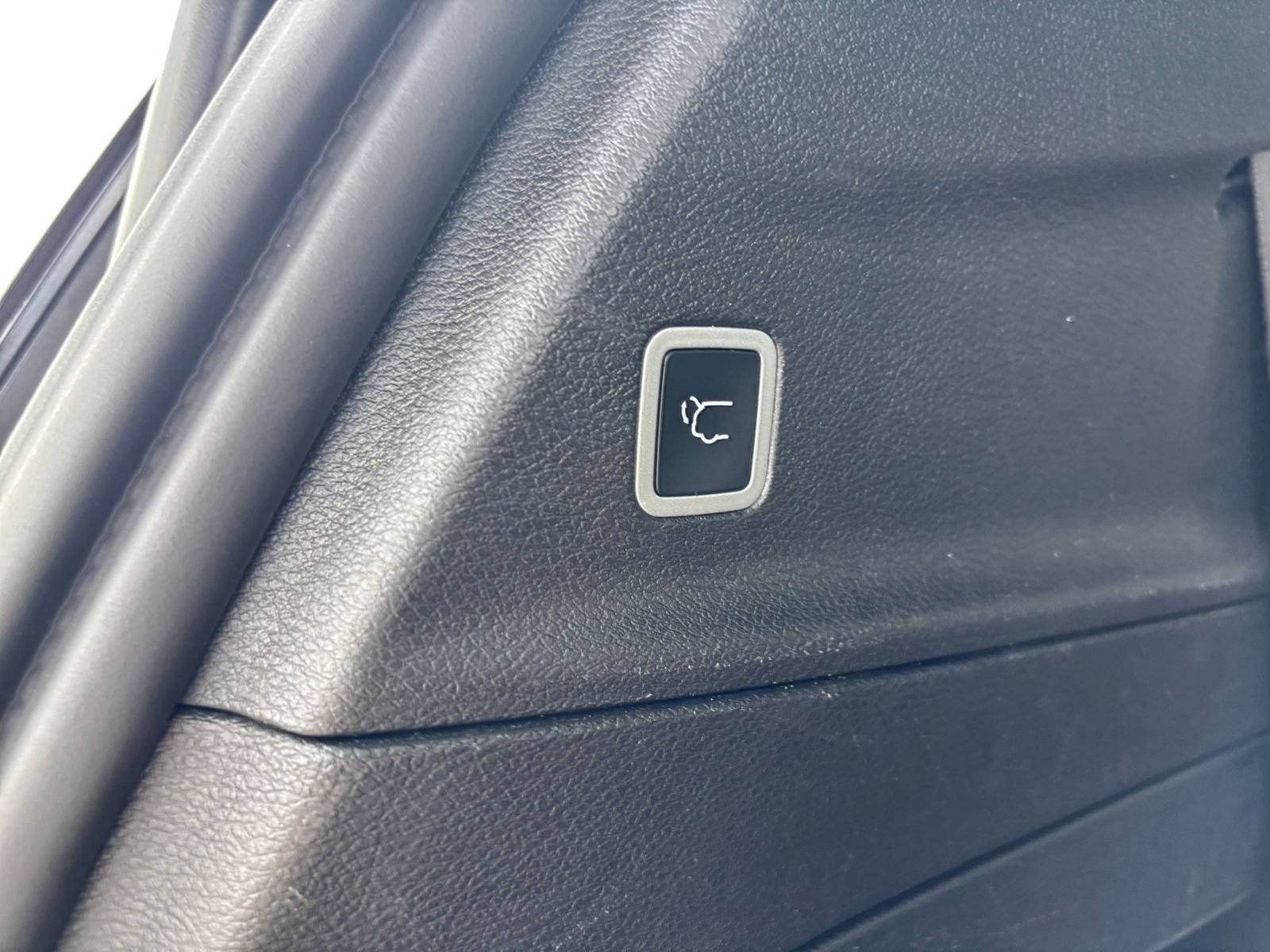 Used 2025 Chrysler Pacifica Select FWD image 22