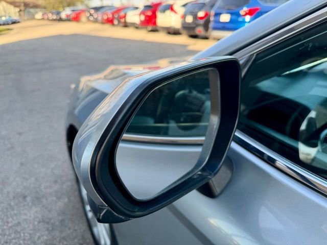 Used 2020 Toyota Camry LE FWD image 10