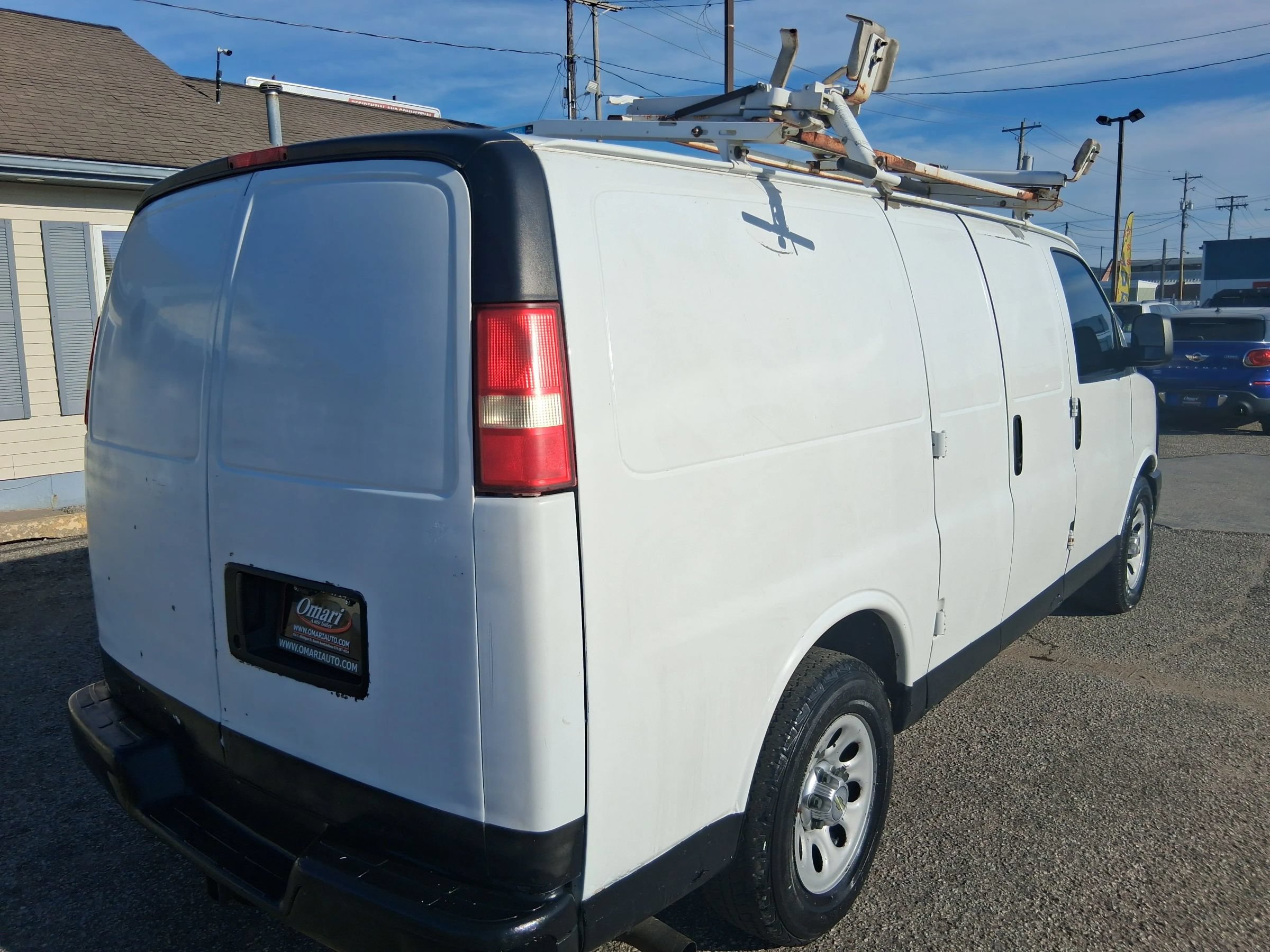 Used 2012 Chevrolet Express 1500 RWD image 6