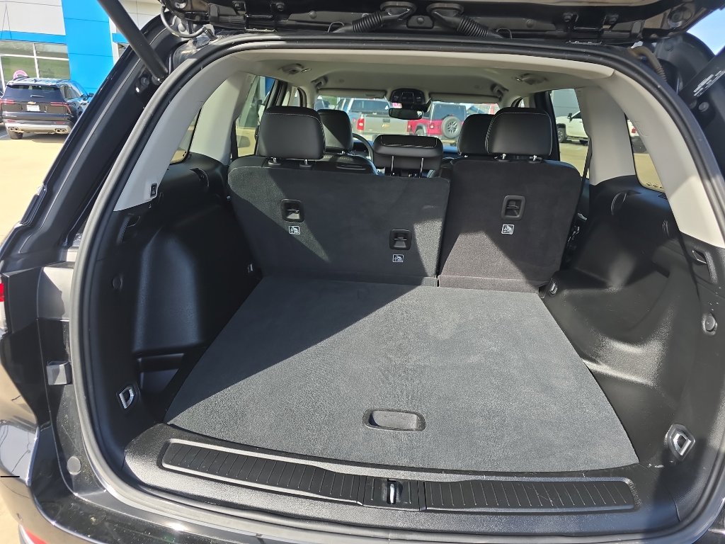 Used 2023 Jeep Grand Cherokee Limited image 13