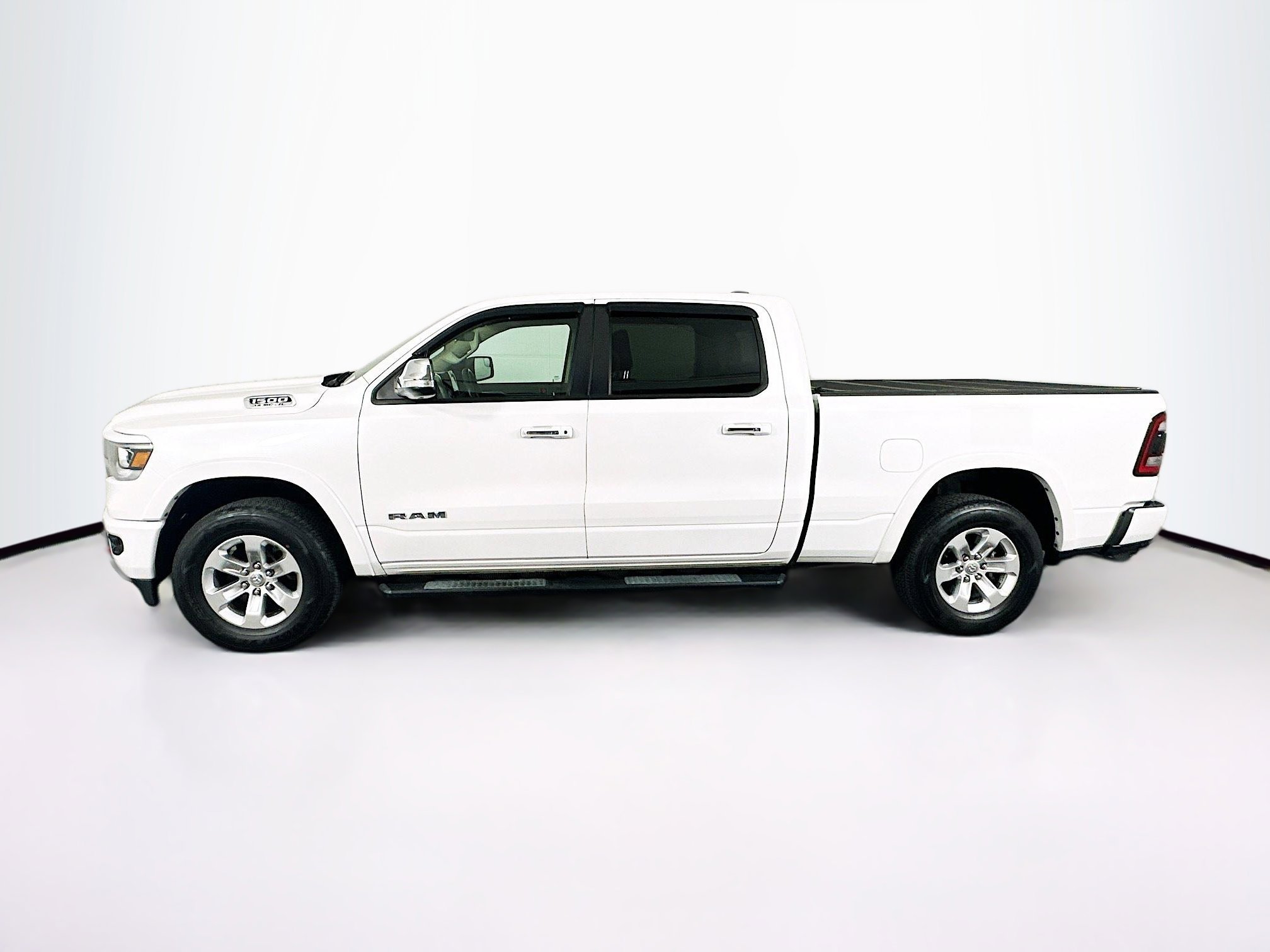 Used 2020 RAM 1500 Laramie AWD/4WD image 4