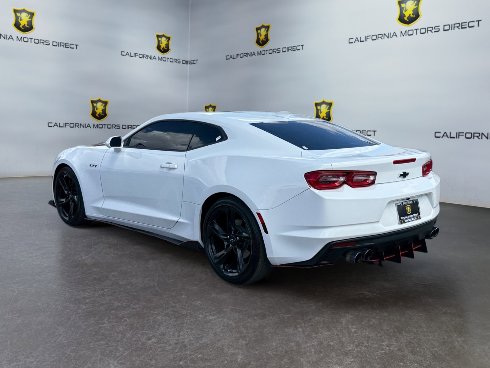Used 2022 Chevrolet Camaro LT RWD image 3