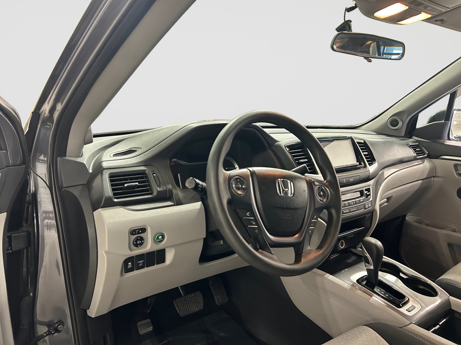 Used 2017 Honda Ridgeline RTS image 12