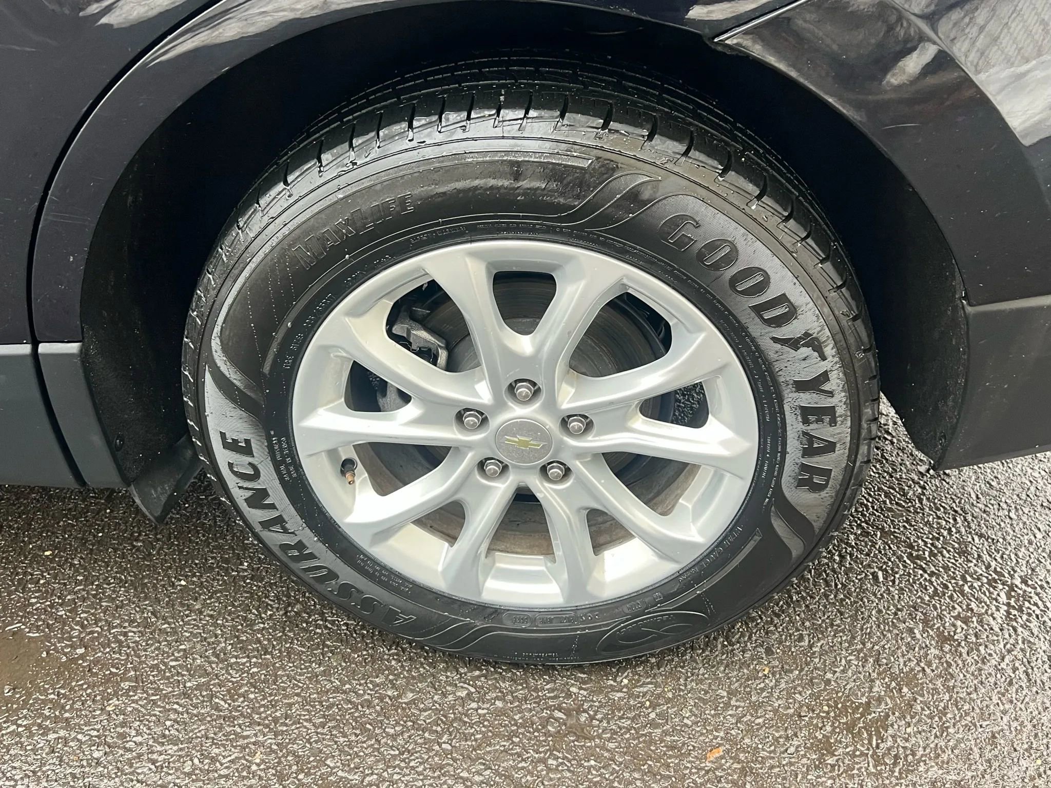 Used 2020 Chevrolet Equinox LS image 11