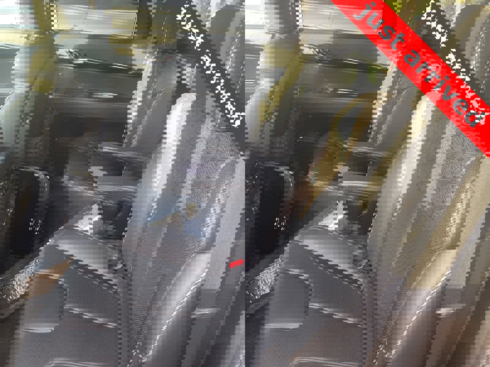 Used 2022 Hyundai Palisade Limited w/ Winter Package image 7