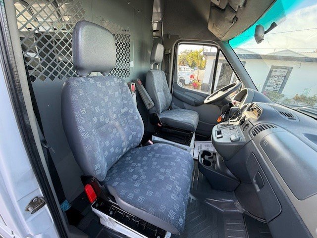Used 2004 Dodge Sprinter 3500 w/ PWR Convenience Group image 21