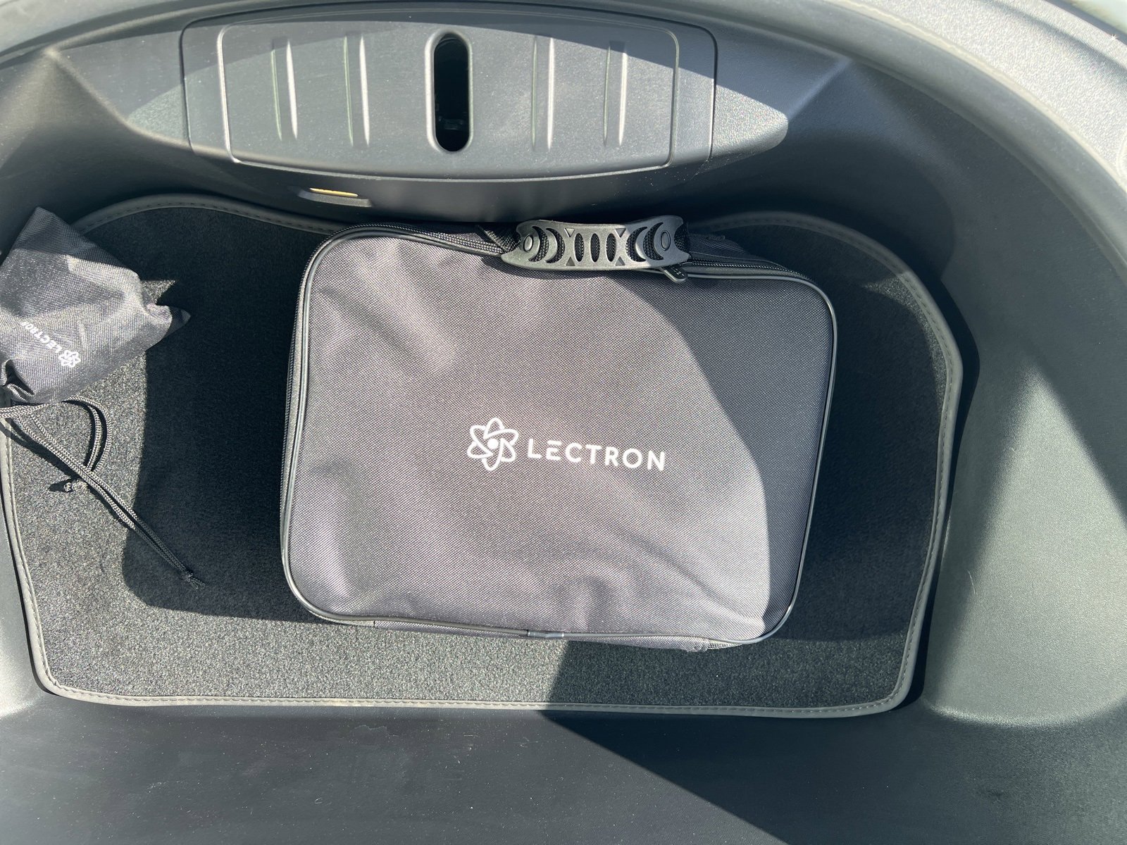 Used 2018 Tesla Model 3 Long Range image 22