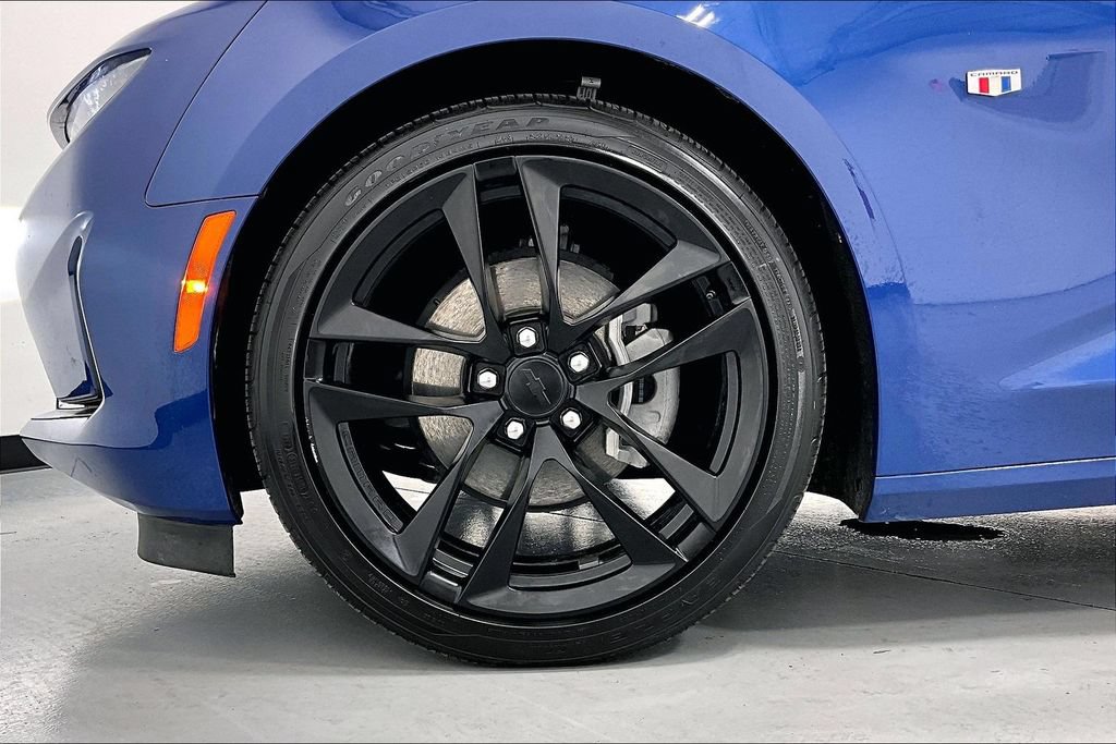 Used 2023 Chevrolet Camaro LT w/ RS Package RWD image 10