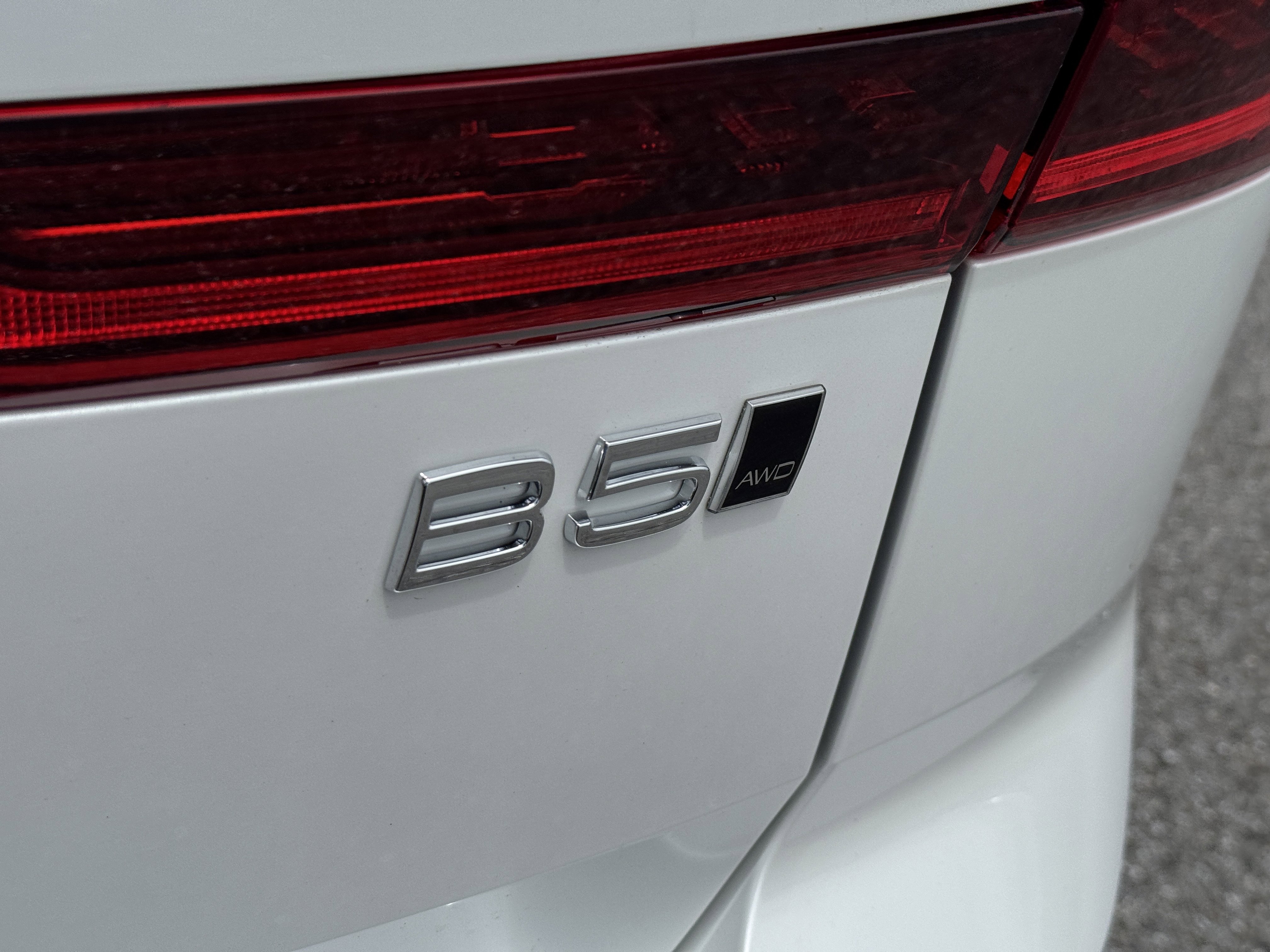 New 2026 Volvo XC60 B5 Ultra w/ Climate Package image 10
