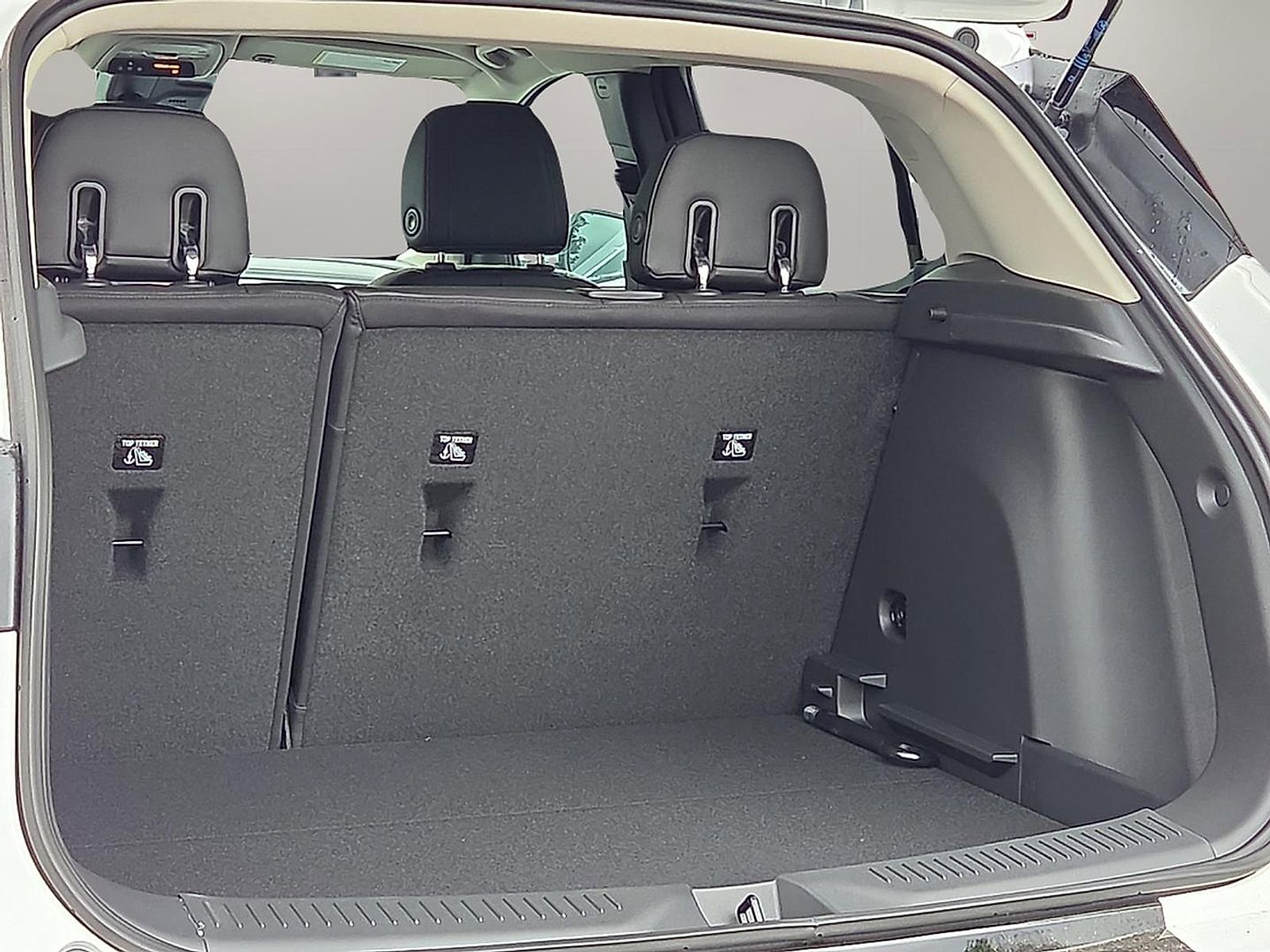 New 2026 Buick Encore GX Sport Touring w/ Comfort Package image 9