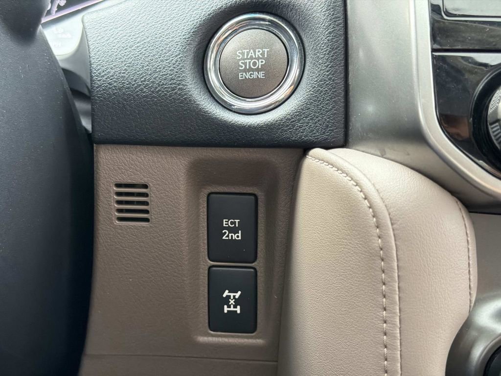 Used 2023 Lexus GX 460 Premium w/ Premium Package image 27