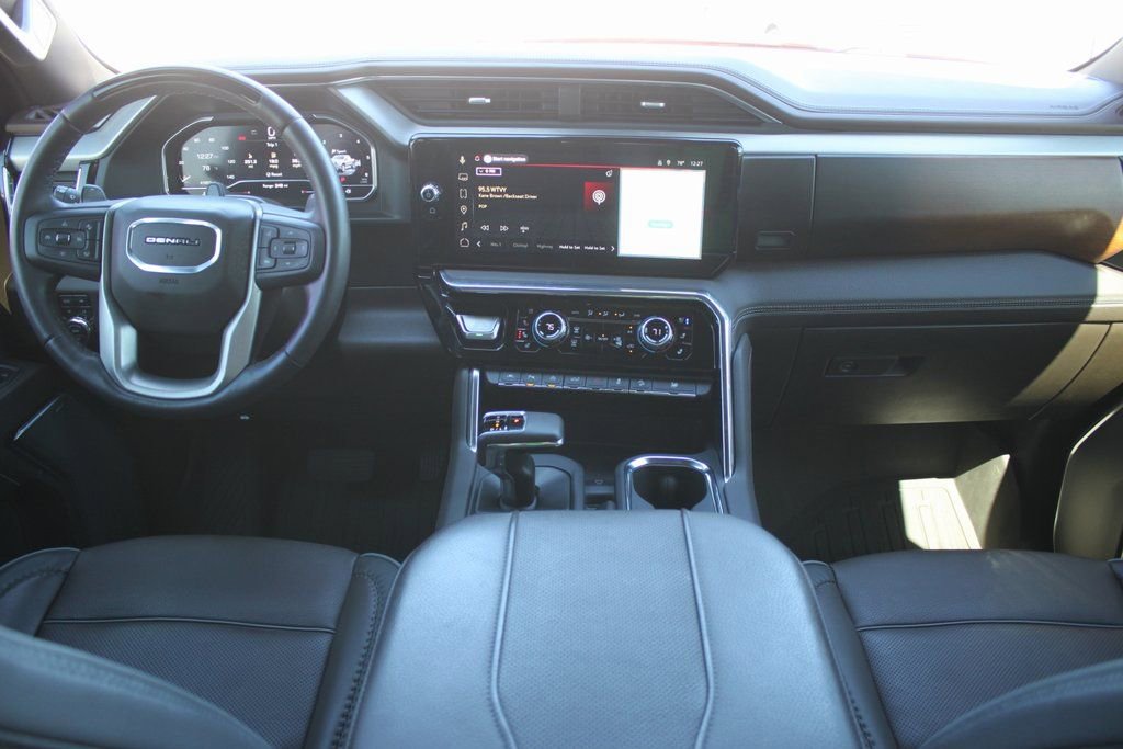 Used 2024 GMC Sierra 1500 Denali AWD/4WD image 8