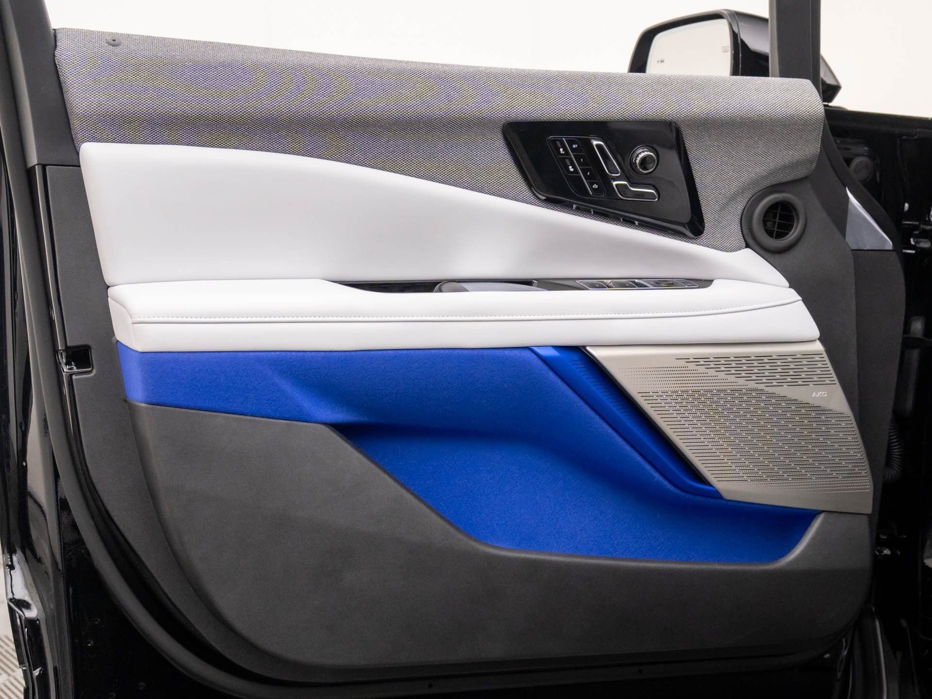 New 2026 Cadillac Optiq Sport 1 image 15