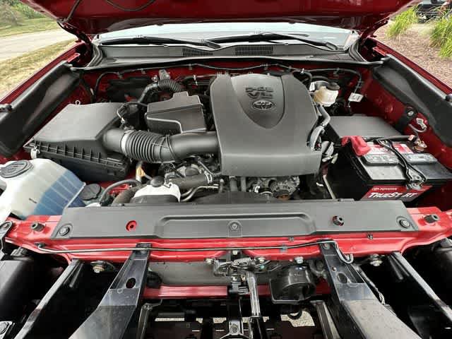 Used 2022 Toyota Tacoma SR5 AWD/4WD image 22