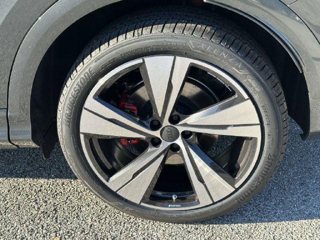 New 2026 Audi SQ5 Premium Plus AWD/4WD image 4