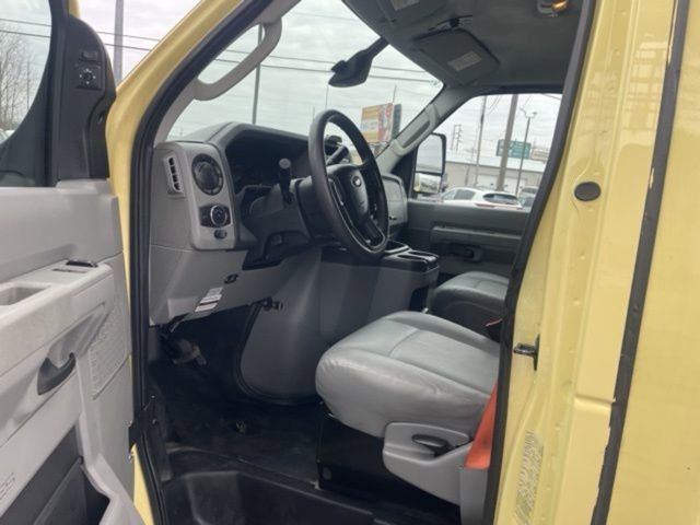 Used 2021 Ford E-450 and Econoline 450 Super Duty RWD image 18