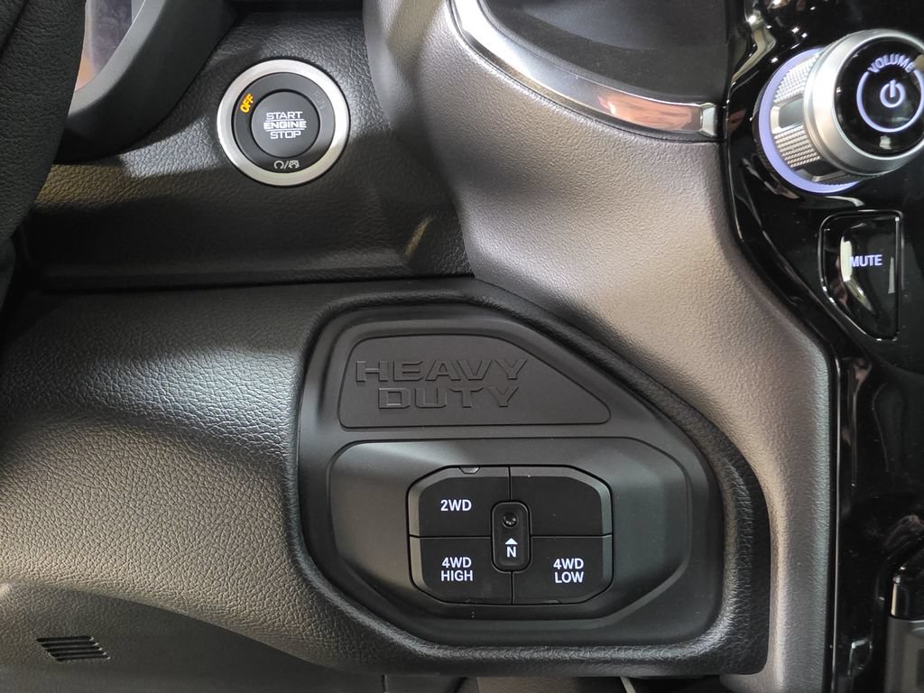 New 2026 RAM 5500 4x4 Crew Cab w/ Laramie Trim Package image 19