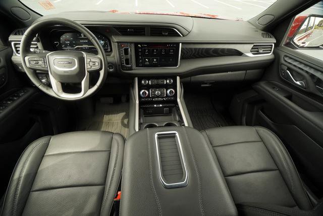 Used 2024 GMC Yukon Denali w/ LPO, Floor Liner Package AWD/4WD image 11