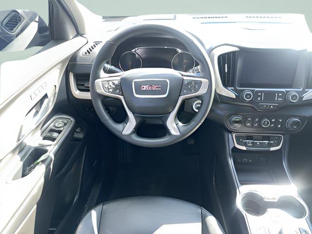 Used 2024 GMC Terrain Denali w/ Black Diamond Edition image 16