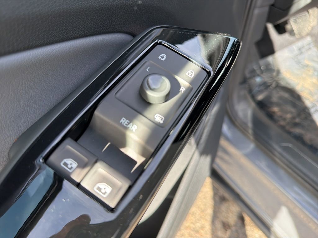 Certified 2023 Volkswagen ID.4 Pro S Plus image 12