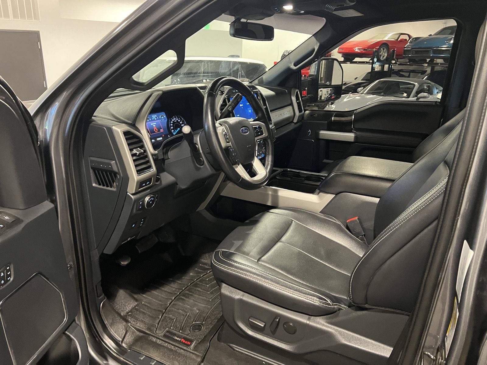 Used 2022 Ford F350 Lariat w/ Lariat Ultimate Package AWD/4WD image 10