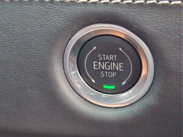 Certified 2025 Cadillac Escalade Sport Platinum w/ LPO, ONYX Package AWD/4WD image 31