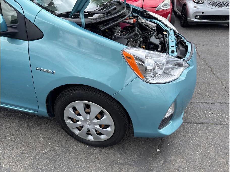 Used 2013 Toyota Prius C Three image 24