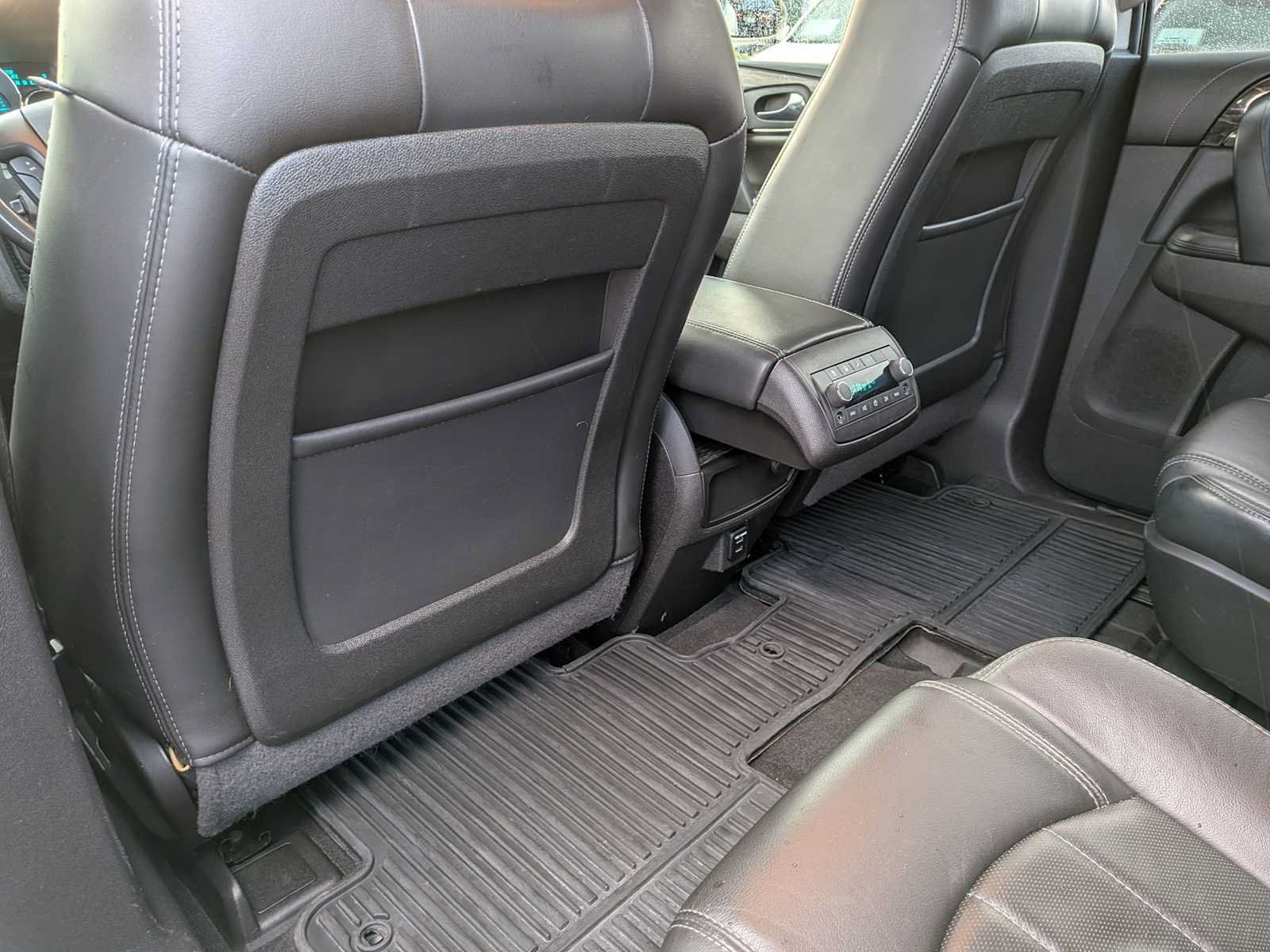 Used 2014 Buick Enclave Premium w/ Trailering Provision Package AWD/4WD image 17