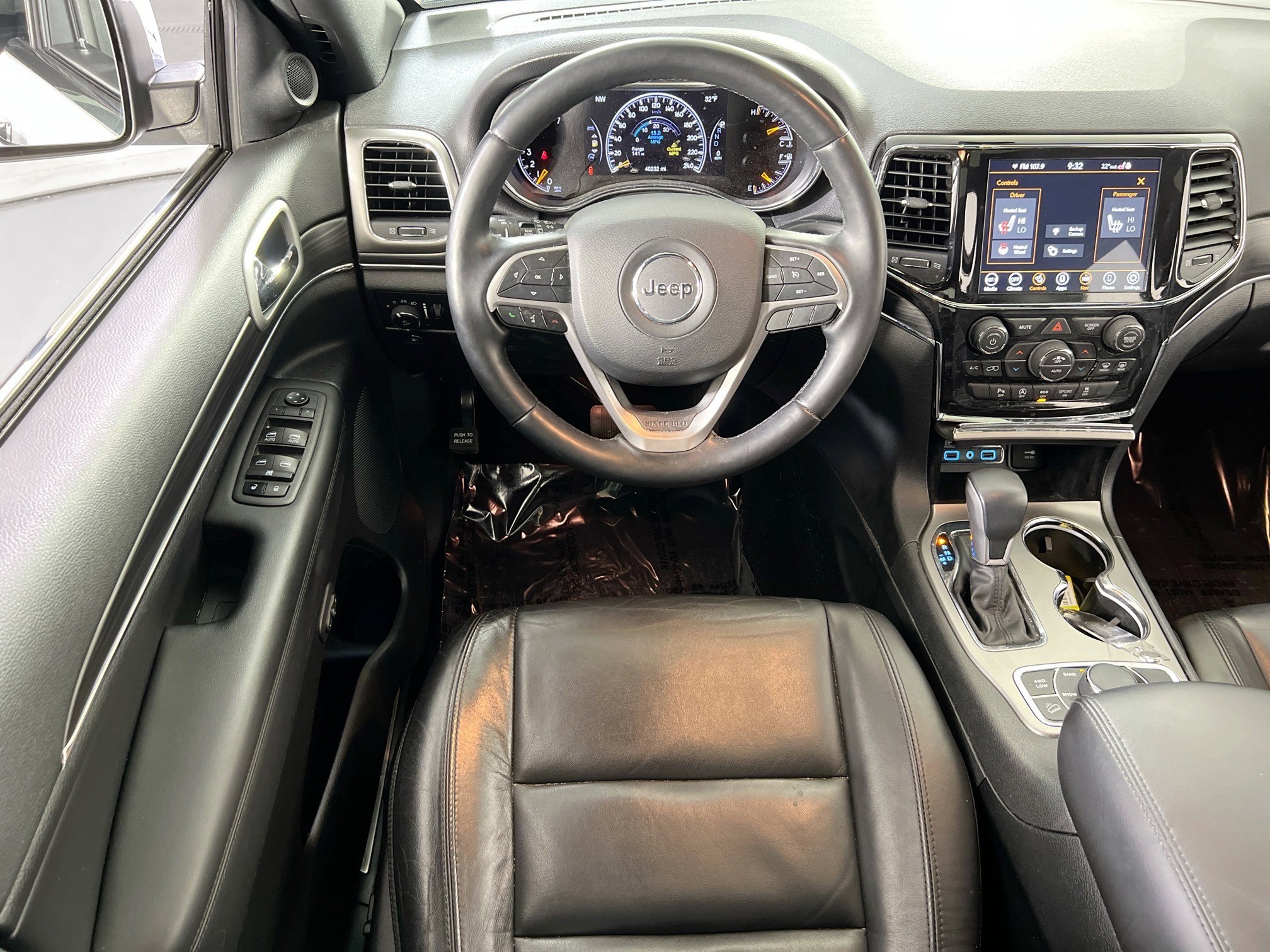 Used 2022 Jeep Grand Cherokee Limited image 22